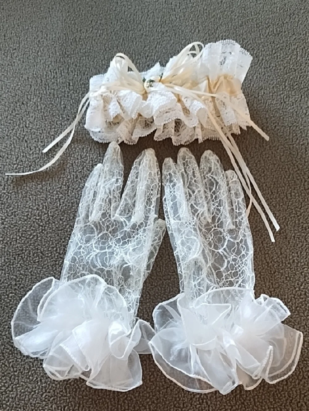 Bridal Gloves Garter New Lace Ribbons Garter 6.5 Inches Gloves Size Small